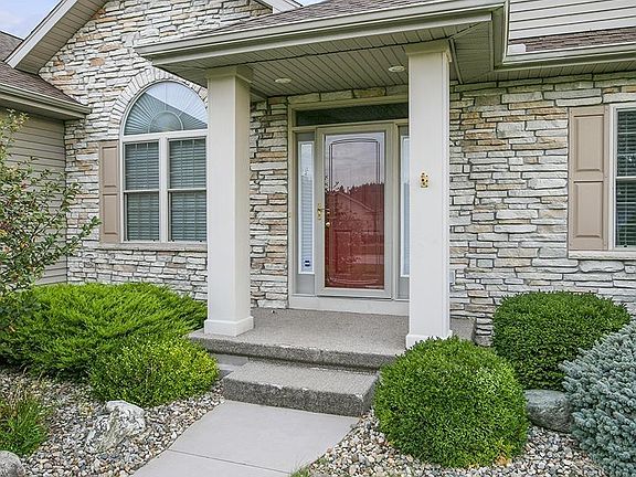 3rd image of 22423 Aster Ct