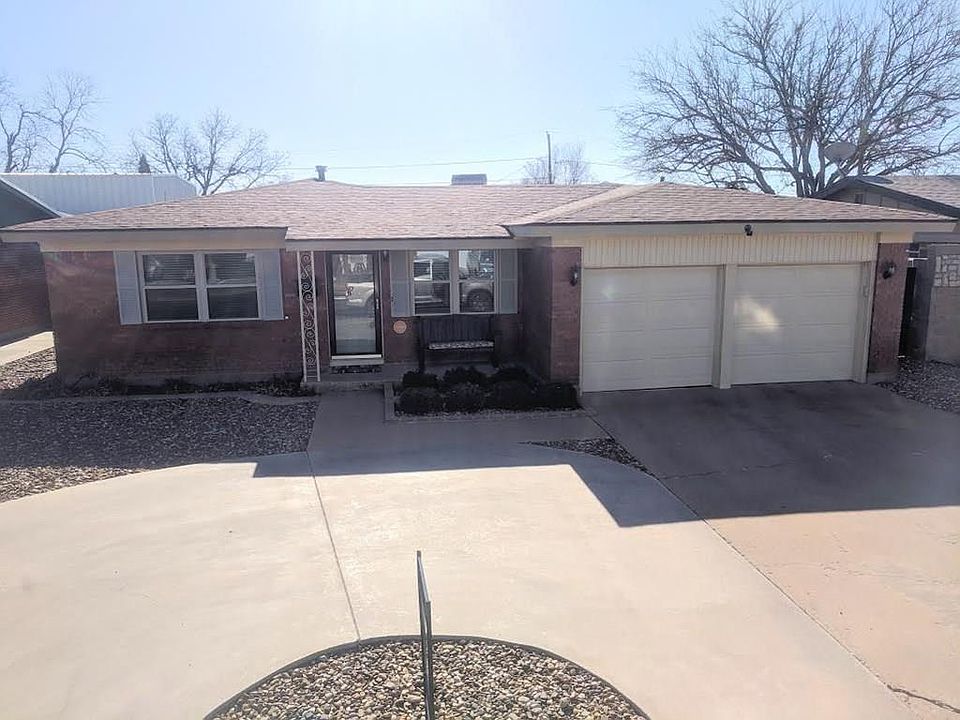 1st image of 1208 Douglas Dr