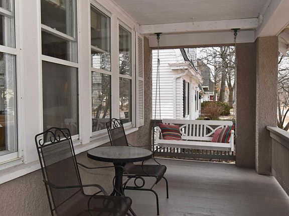 2nd image of 4146 N Maryland Ave