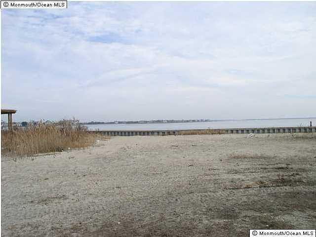 1st image of 121 Grandview Drive