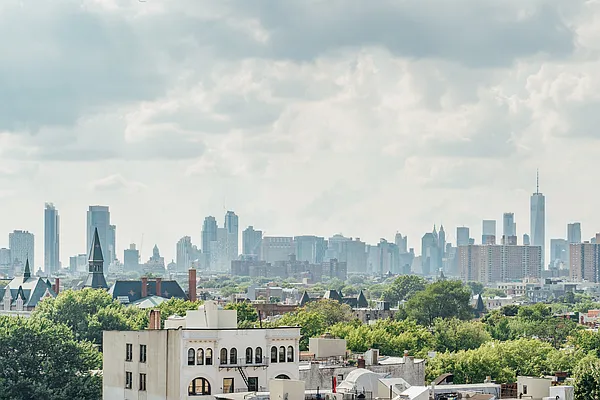 Rented by Nooklyn NYC LLC | media 53