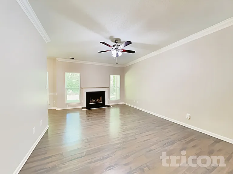 7825 Pence Pond Ln — Photo 3