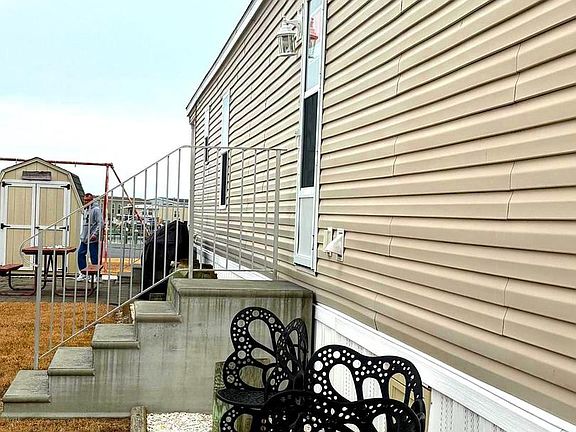 2nd image of 38025 Rabbit Rd #101