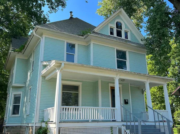 1220 6th Ave, Grinnell, IA 50112