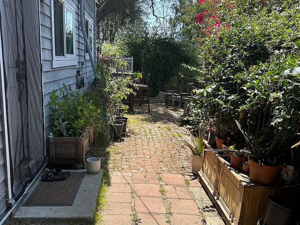 1st image of 2160 Ewing St #1/2