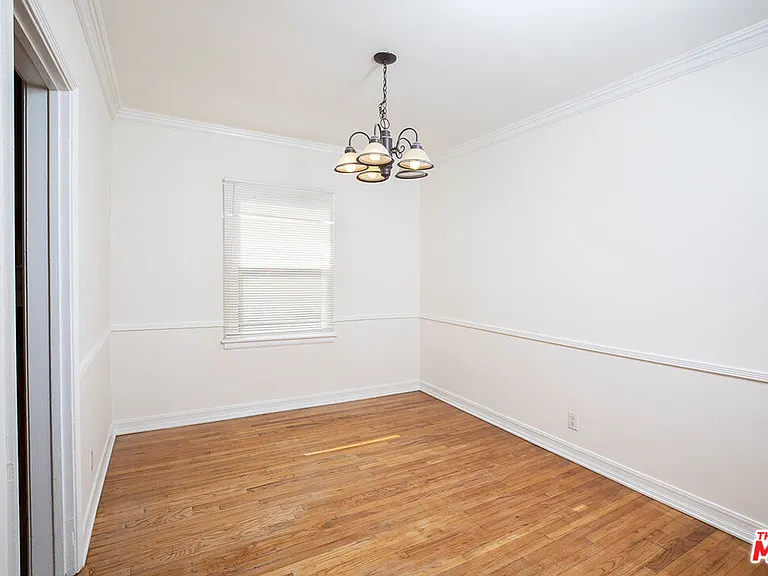 8517 Pickford St — Photo 10