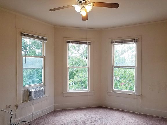 3rd image of 1403 14th St APT 4