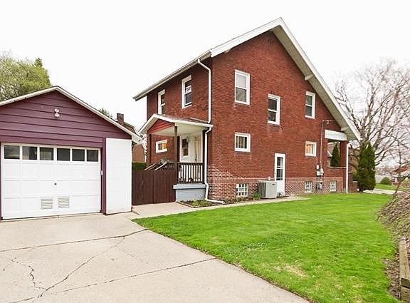 Side of house/ Front of Garage
