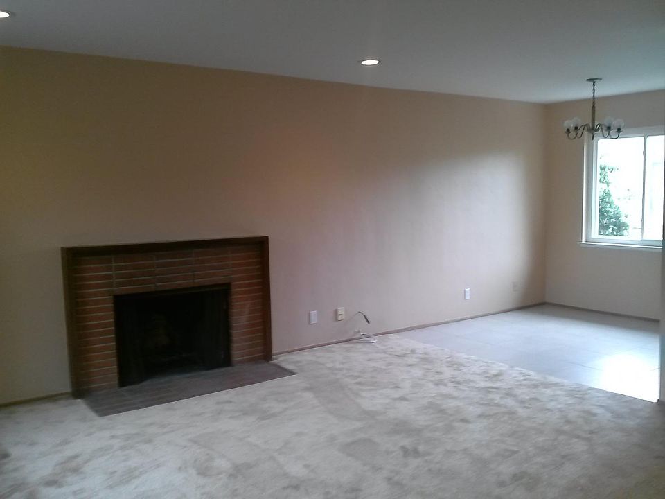 1st image of 327 Elm St APT 4
