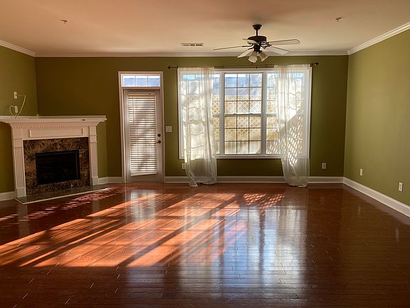 4th image of 448 Williamson St #448