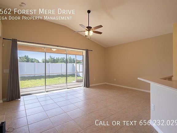 3rd image of 7562 Forest Mere Dr
