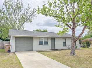 36308 Stratford Ct, Grand Island, FL 32735