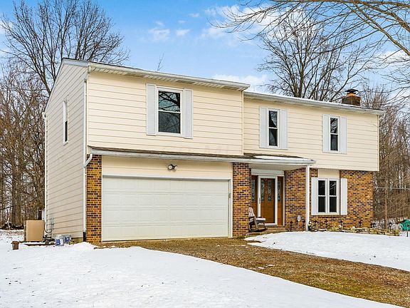 2nd image of 66 Rockwood Ct
