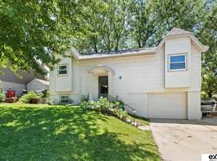8510 S 142nd Ave, Omaha, NE 68138