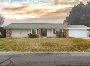 1803 W 37th Ave, Kennewick, WA 99337