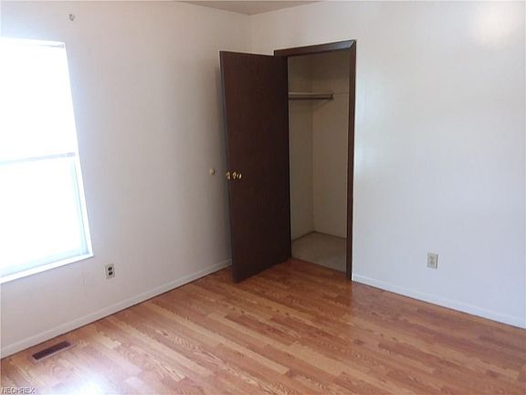 5th image of 312 6th St