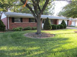 34 Dorchester Dr, Belleville, IL