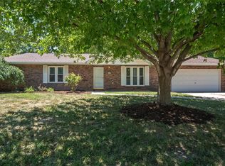 421 Weatherstone Dr, Belleville, IL 62221