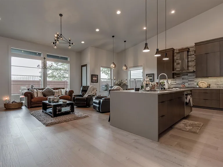 3851 W Crossley Dr — Photo 10
