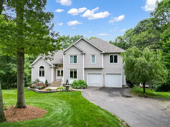 37 Lookout Landing, Bolton, CT 06043