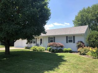 201 Georgian Ln, Logansport, IN 46947