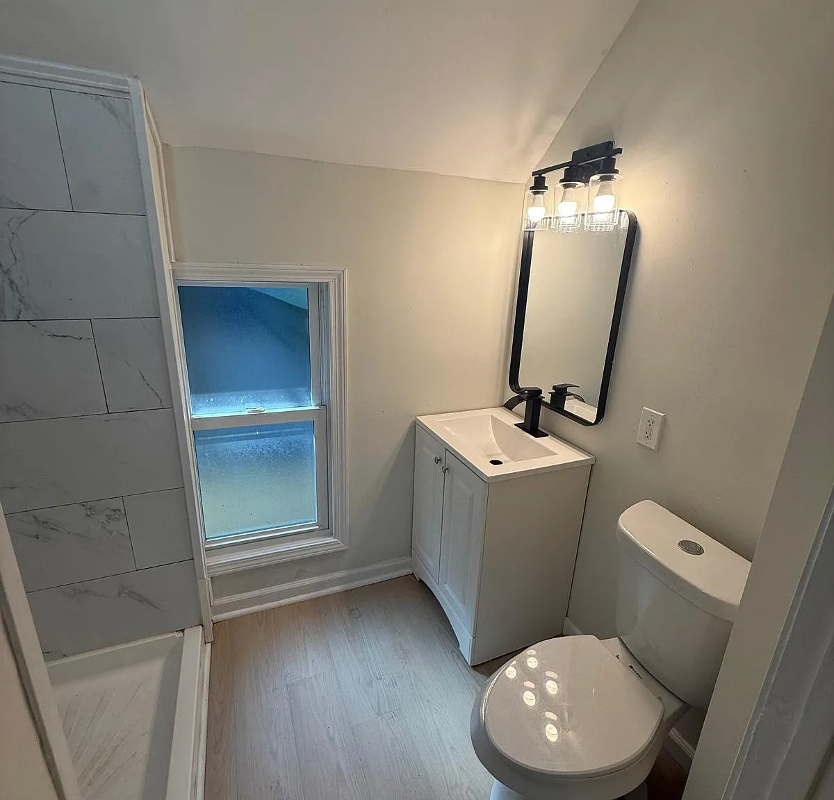 2 bed, $1,350 — Photo 2