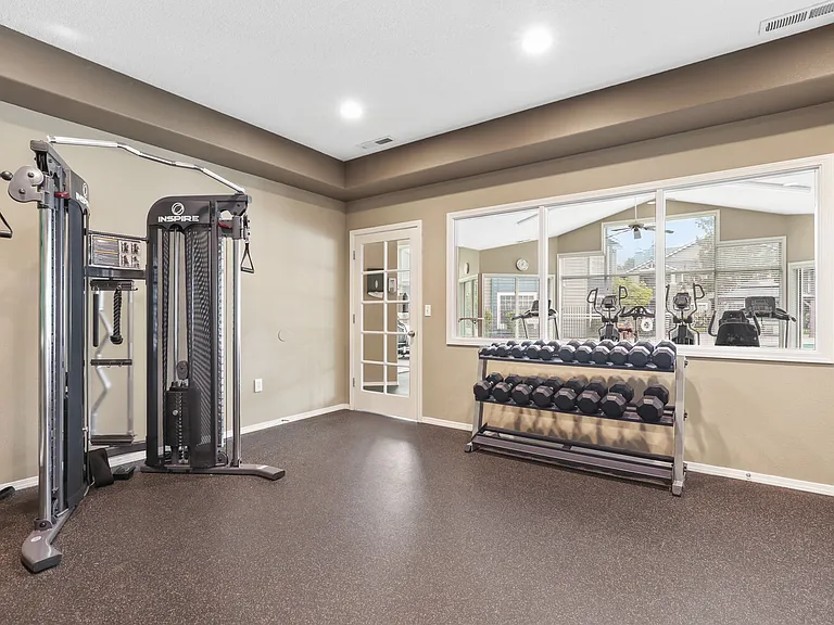 Jackson School Village — Photo 10