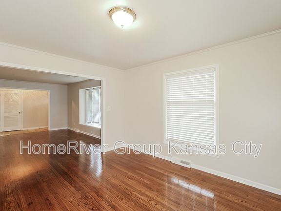 5th image of 200 E 115th St