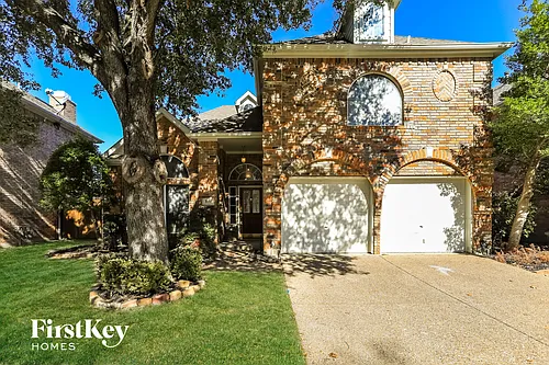311 Riverwalk Ln Photo 1