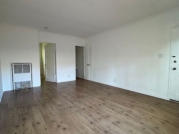 5th image of 1260-1264 N Hayworth Ave #64-14
