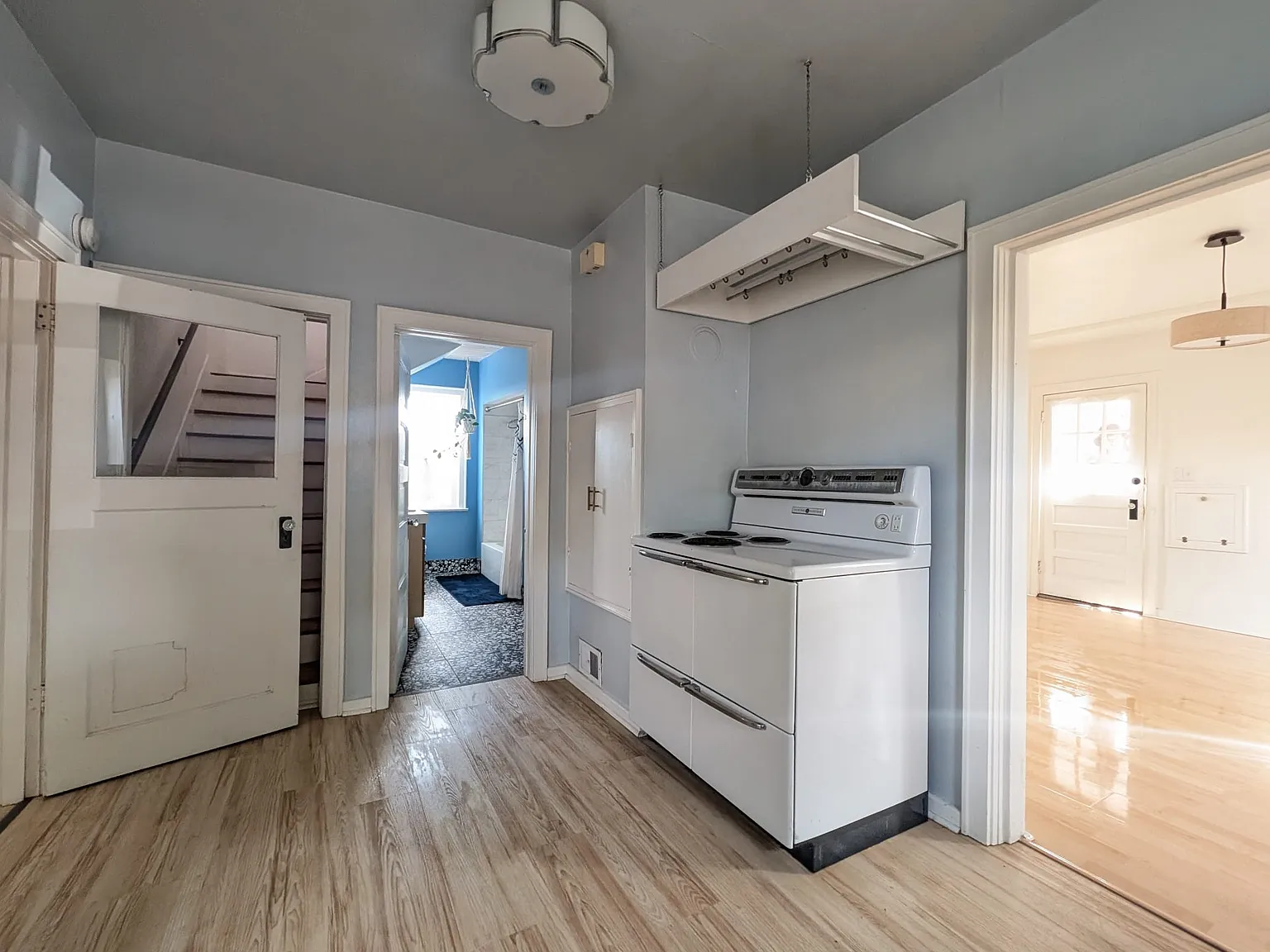 3 bed, 1835 sqft, $2,800 — Photo 3