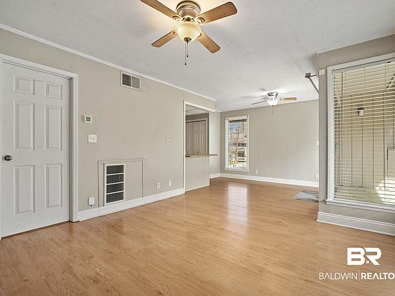 3rd image of 2081 Sea Cliff Dr N #2B