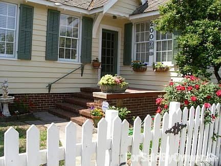 Front View
						:
						Large Front Porch
