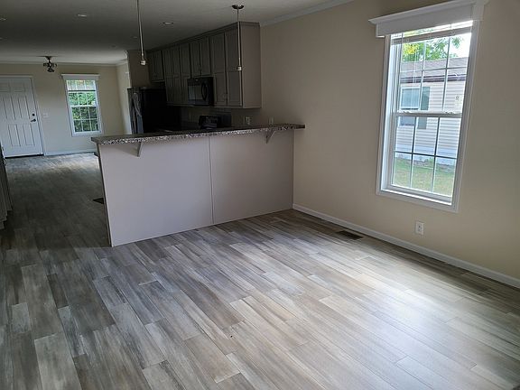3rd image of 14630 Keswick Dr #549