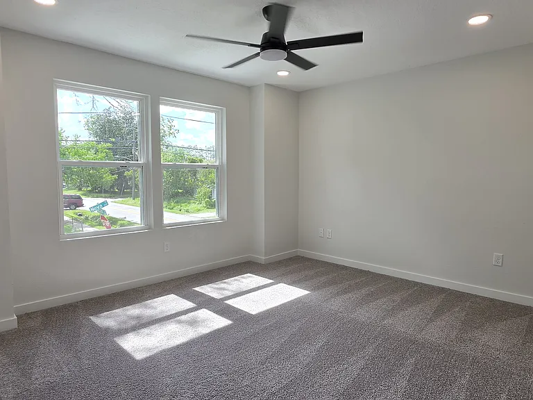1201 Neva St — Photo 30