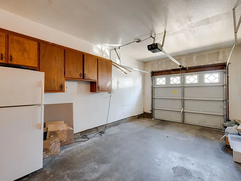 10158 De Soto Way — Photo 6