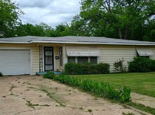 2300 Dartmore St, Brownwood, TX 76801