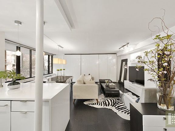 2nd image of 309-321 E 49th St APT 2C