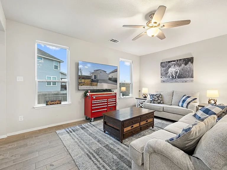 408 Black Opal Dr — Photo 12