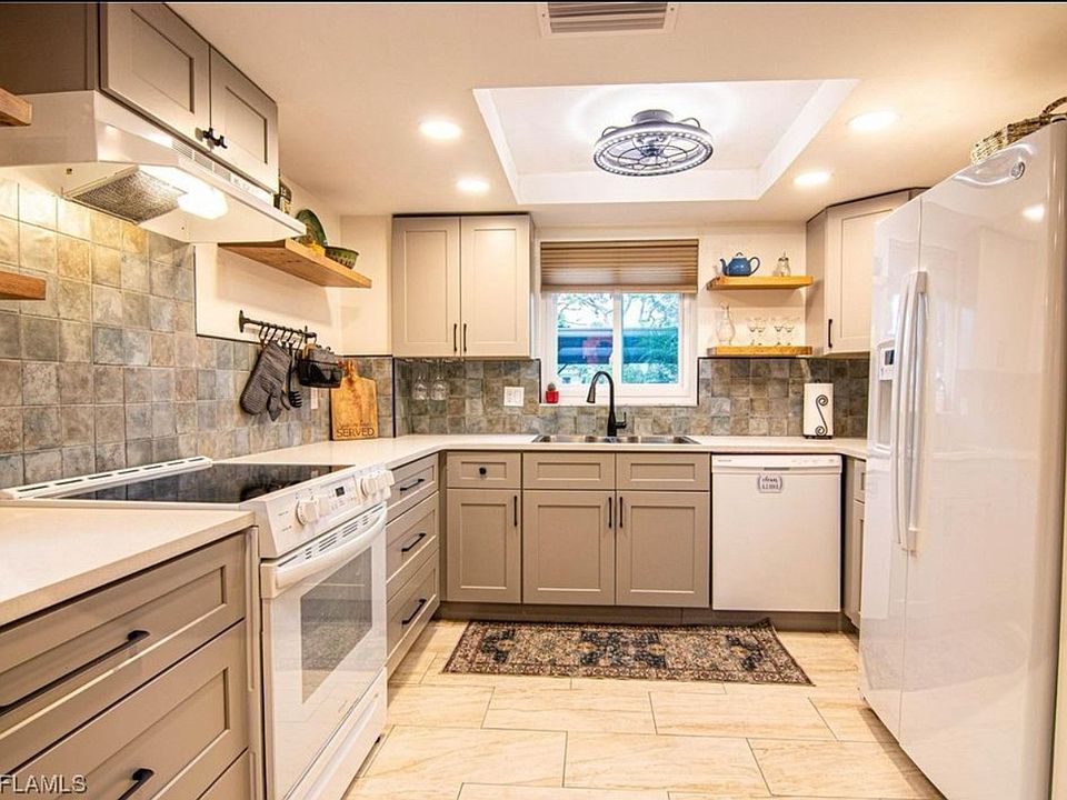 1st image of 2079 Barkeley Ln APT 8
