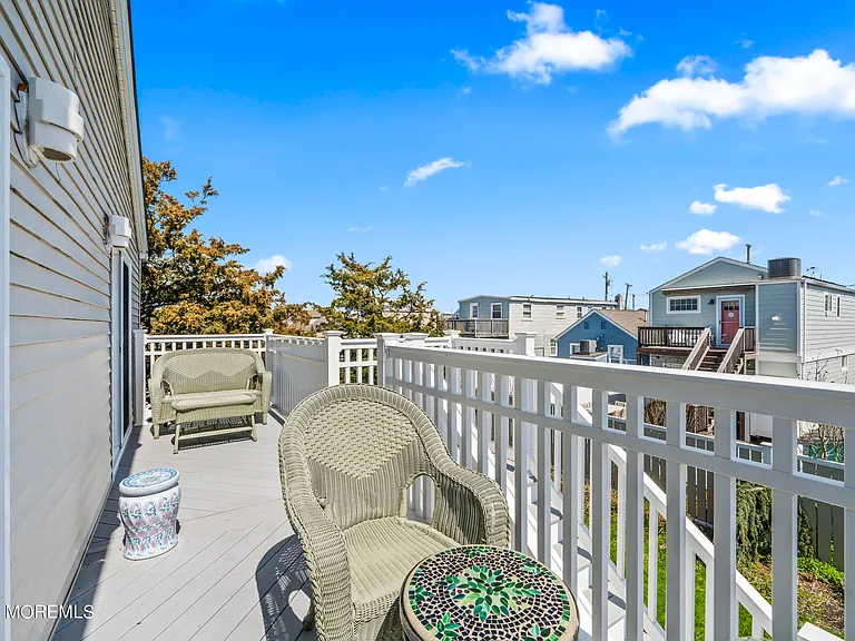 204 Randall Ave — Photo 20