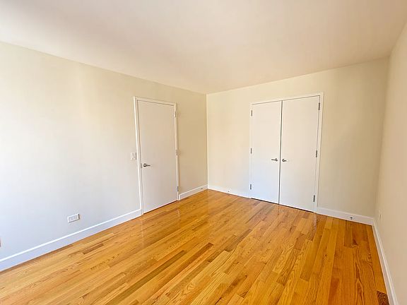 3rd image of 235 W 48th St APT 12C