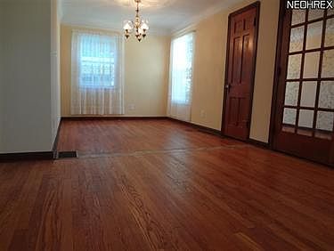 2nd image of 18400 E Park Dr