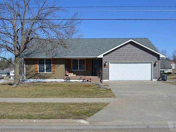 2nd image of 601 21st Ave W