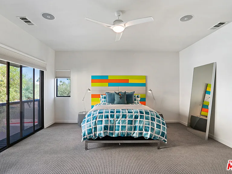 737 E Arenas Rd — Photo 16