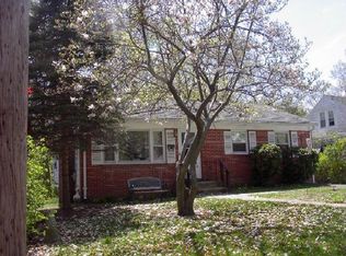 94 Saint Lawrence Ave, Springfield, MA 01104