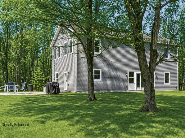 35 Location Road, Belgrade, ME 04917