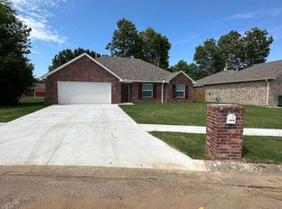 129 W Dogwood St, Skiatook, OK 74070