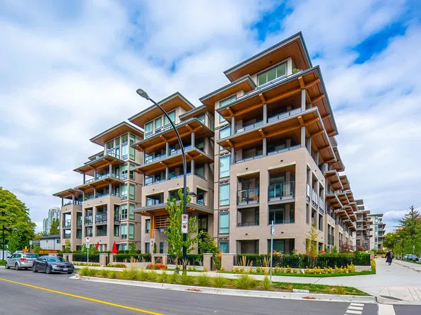7588 16th St #314, Burnaby, BC V3N 0H8