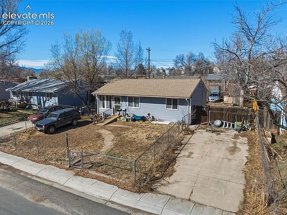 3rd image of 2301 Frontier Dr